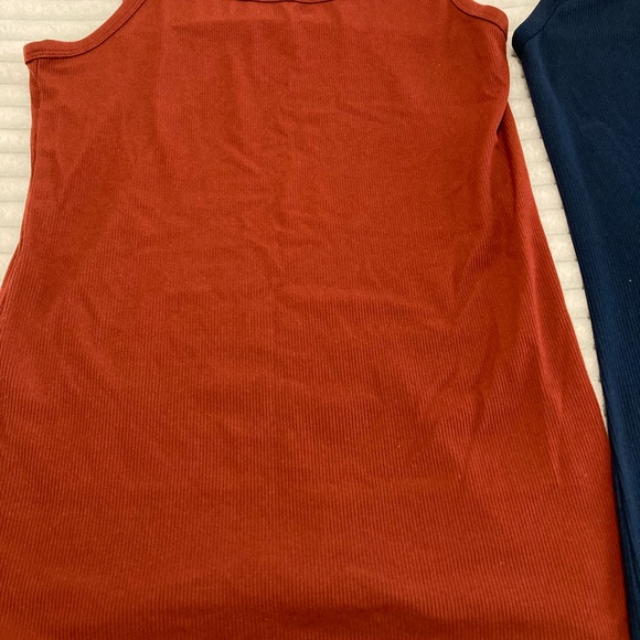 No Boundaries Red and Blue Camisole Tops - Picture 3 of 7